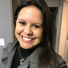 Dra. Thayane Siqueira